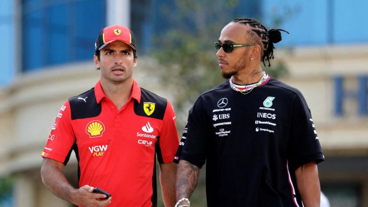 Sainz no guarda rencor por la llegada de Hamilton a Ferrari