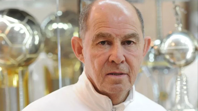Filtraron el mal momento que vive Ricardo Bochini: "Pedir plata"