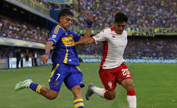 Polémica en Boca vs Huracán: el gol que el VAR convalidó y que despertó las dudas