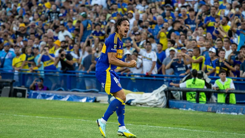 Boca venció a Huracán y sonrió en la Bombonera