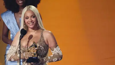 Beyoncé gana por primera vez el máximo galardón de los Grammy con 'Cowboy Carter' Beyoncé gana por primera vez el máximo galardón de los Grammy con 'Cowboy Carter'