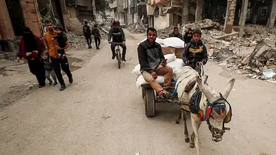 Los palestinos piden ayuda para refugios de corto plazo en Gaza Los palestinos piden ayuda para refugios de corto plazo en Gaza