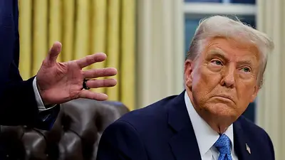 Trump pone en pausa los aranceles a México y Canadá, pero no a China Trump pone en pausa los aranceles a México y Canadá, pero no a China
