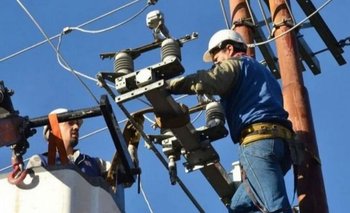 Pese a que aplicó un tarifazo, Pullaro no se hace cargo de los cortes de luz | Santa fe