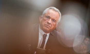 Kennedy se acerca a ocupar el principal cargo de salud de EEUU tras aprobación de comisión del Senado | Eeuu
