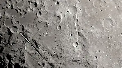 Impacto de un asteroide en la Luna creó dos grandes cañones en 10 minutos Impacto de un asteroide en la Luna creó dos grandes cañones en 10 minutos