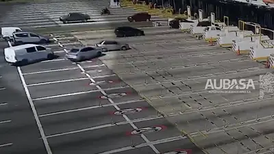 Pudo ser una tragedia: dos conductores se pelearon, casi chocan y ahora les quitarán las licencias Pudo ser una tragedia: dos conductores se pelearon, casi chocan y ahora les quitarán las licencias
