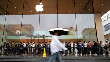 China estudia investigar las prácticas de Apple en la tienda de aplicaciones, según Bloomberg