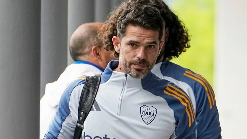 Sufre Gago: Boca puede perder a otra figura en el mercado, además de Zenón