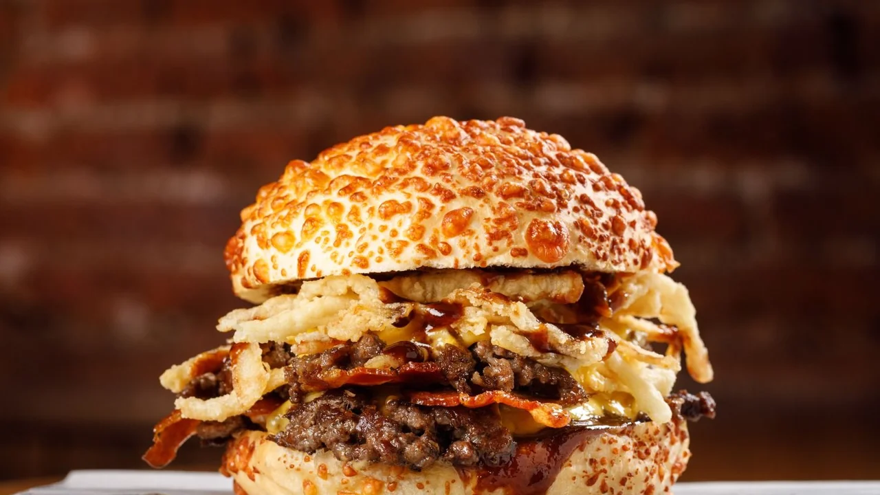 día de la hamburguesa, hamburguesa, queso, pan, cheddar, panceta