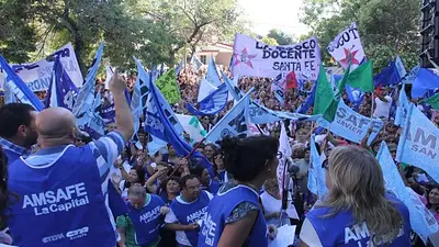 A horas de la primera reunión paritaria del año, docentes le exigirán a Pullaro cuatro puntos clave: cuáles son A horas de la primera reunión paritaria del año, docentes le exigirán a Pullaro cuatro puntos clave: cuáles son