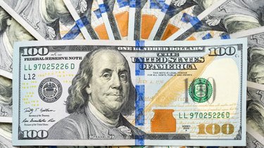 Cómo abrir una caja de ahorro para poder comprar dólares: el paso a paso