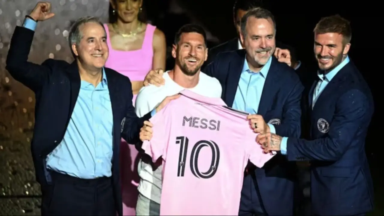 Jorge Más, el dueño del Inter Miami, se reúne con Milei en Casa Rosada: el fútbol como agenda lateral