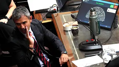 "Los quiero a los gritos": filtran audios de Martín Menem para pedir entorpecer la sesión "Los quiero a los gritos": filtran audios de Martín Menem para pedir entorpecer la sesión