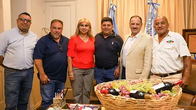 Trabajadores vitivinícolas mostraron preocupación ante Quintela: la falta de paritarias nacionales asfixia la industria Trabajadores vitivinícolas mostraron preocupación ante Quintela: la falta de paritarias nacionales asfixia la industria
