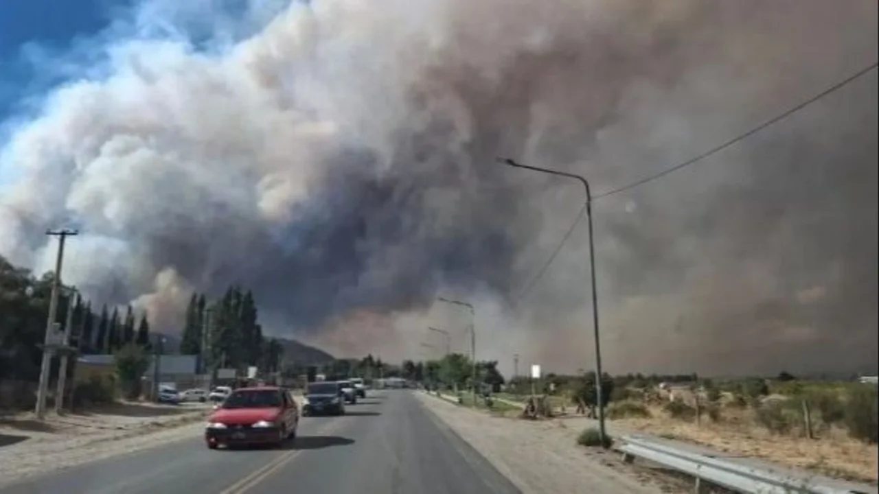 La Izquierda denunció que “no hay ninguna estrategia para atacar el fuego” en El Bolsón