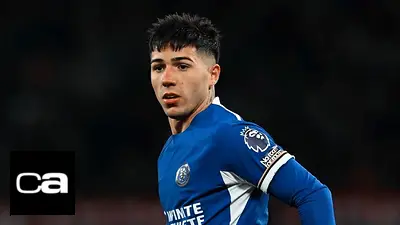 Sufre Enzo Fernández: el golpazo que recibió el campeón del mundo en el Chelsea Sufre Enzo Fernández: el golpazo que recibió el campeón del mundo en el Chelsea