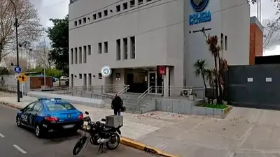 Fuga de presos en CABA: maniataron al jefe de servicio de la Alcaidía de Caballito y se fueron en taxi Fuga de presos en CABA: maniataron al jefe de servicio de la Alcaidía de Caballito y se fueron en taxi