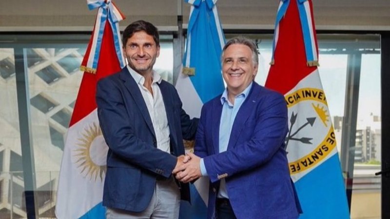Llaryora y Pullaro le reclamaron a Milei obras clave para el sector energético: "Estado crítico"