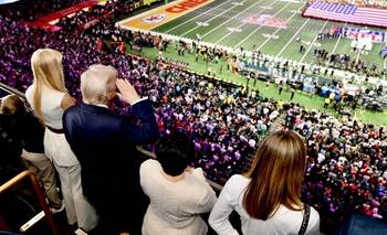Superbowl: Negocio, política y también juego | Superbowl