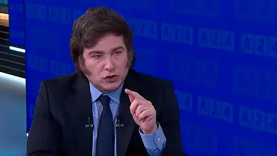 Sube el riesgo país y caen acciones en Estados Unidos: el mercado le cobra caro al Gobierno la falta de definiciones sobre el dólar Sube el riesgo país y caen acciones en Estados Unidos: el mercado le cobra caro al Gobierno la falta de definiciones sobre el dólar