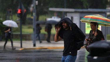 Tras un fin de semana caluroso, vuelven las lluvias y llega el frío a Argentina