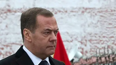 Medvédev califica de "disparate" las propuestas de Ucrania de intercambio de territorios Medvédev califica de "disparate" las propuestas de Ucrania de intercambio de territorios