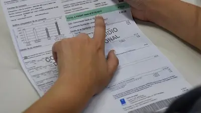 Por decisión de Quintela, La Rioja subsidiará a los afectados por los aumentos eléctricos: “Hay que considerar a esas familias” Por decisión de Quintela, La Rioja subsidiará a los afectados por los aumentos eléctricos: “Hay que considerar a esas familias”