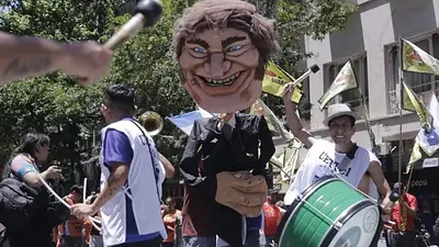 Comenzó la Marcha de la Resistencia contra el gobierno de Milei Comenzó la Marcha de la Resistencia contra el gobierno de Milei