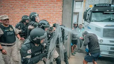 Tras la represión de Prefectura, acuerdo salarial en frigorífico de Mar del Plata Tras la represión de Prefectura, acuerdo salarial en frigorífico de Mar del Plata