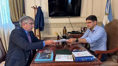 Pese a la resistencia libertaria, Pullaro consiguió diagramar su nueva Corte Suprema: "Justicia amiga" Pese a la resistencia libertaria, Pullaro consiguió diagramar su nueva Corte Suprema: "Justicia amiga"