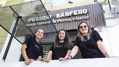 El equipo de Peludo Barfero. El equipo de Peludo Barfero.