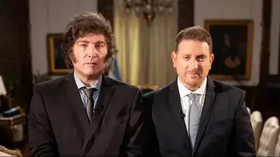 Los medios internacionales alarmados por la manipulación de Milei a Jonatan Viale : "Pactado" Los medios internacionales alarmados por la manipulación de Milei a Jonatan Viale : "Pactado"