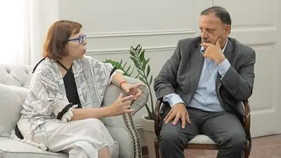 Acceso a la vivienda: Quintela mantuvo una reunión clave con Batakis para debatir sobre políticas habitacionales para el 2025 Acceso a la vivienda: Quintela mantuvo una reunión clave con Batakis para debatir sobre políticas habitacionales para el 2025