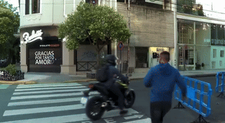 Insólito: le robaron en Palermo a un camarógrafo de TN y quedó todo filmado Insólito: le robaron en Palermo a un camarógrafo de TN y quedó todo filmado