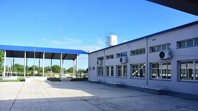 Más techos azules: la política de Formosa que pone en valor la obra pública Más techos azules: la política de Formosa que pone en valor la obra pública