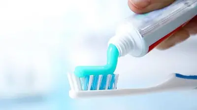 ANMAT prohibió pasta de dientes ANMAT prohibió pasta de dientes