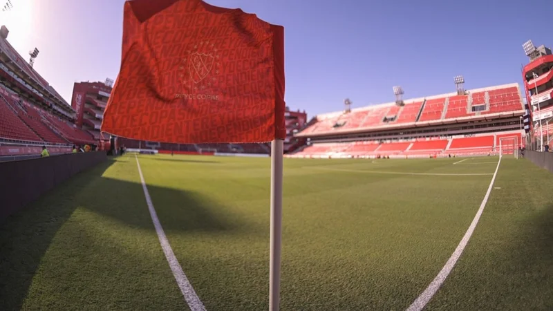 FIFA, Independiente, Juan Cazares, mercado de pases, fútbol argentino