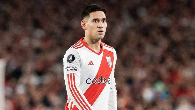River Plate, Rodrigo Villagra, Foster Gillett, mercado de pases