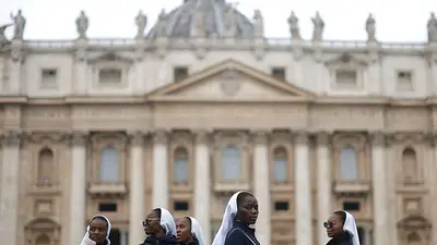 El Vaticano rompe tabúes centenarios para hablar de la salud del papa El Vaticano rompe tabúes centenarios para hablar de la salud del papa