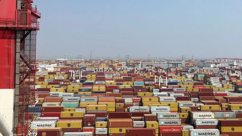 Fed de Nueva York alerta nuevo vector de inflación en aranceles a importaciones chinas 