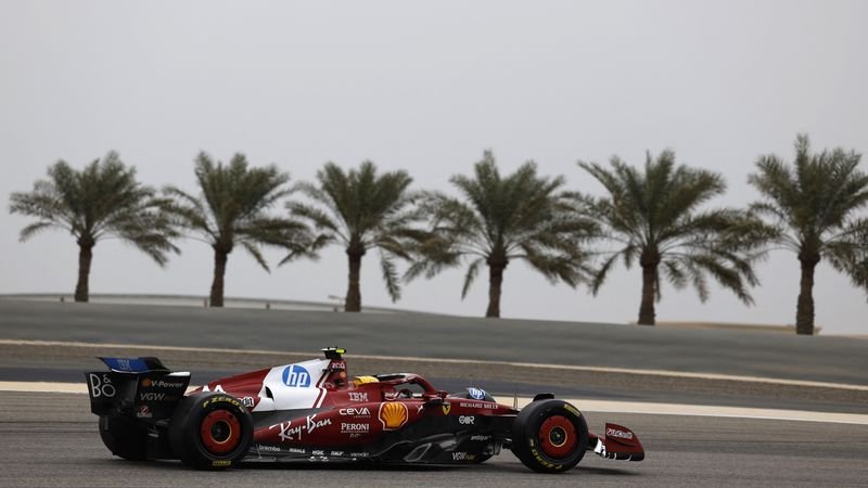 Sainz, de Williams, lidera la tabla de tiempos en pruebas de F1 en Baréin