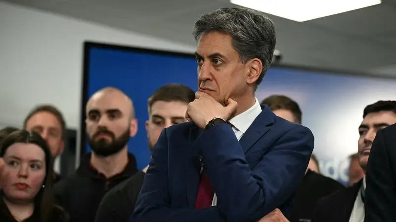 EXCLUSIVA-El secretario de Energía británico visitará China en marzo, según fuentes