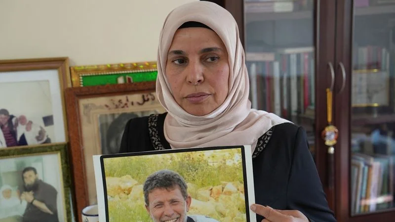 El detenido palestino más antiguo es deportado a Egipto sin permitírsele volver a su hogar