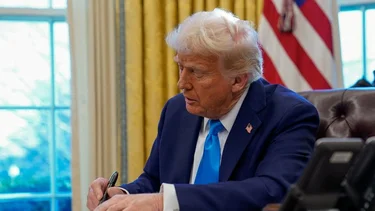 Corte mantiene medida cautelar contra decreto de Trump para limitar la nacionalidad por nacimiento