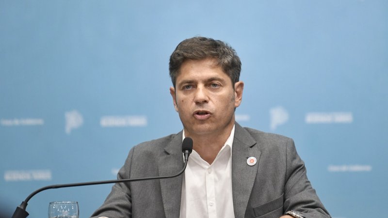 Kicillof rechazó el "sueño autoritario" y denunciará a Milei por atentado al orden constitucional