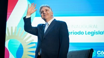 Llaryora inauguró las sesiones de la Legislatura: cuestionó el ajuste en salud, educación e infraestructura Llaryora inauguró las sesiones de la Legislatura: cuestionó el ajuste en salud, educación e infraestructura