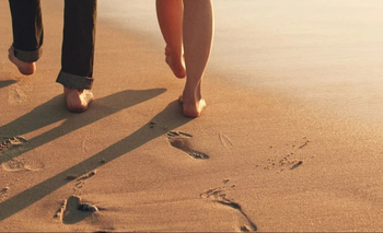 Por qué la arena de la Costa Atlántica quema más que la de otras playas | Verano 2026