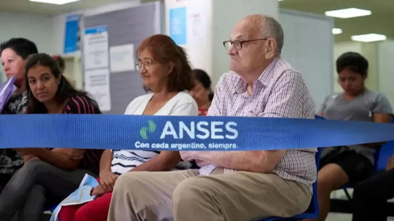Fechas de cobro ANSES: quiénes cobran hoy jubilaciones, pensiones y AUH este martes 20 de octubre