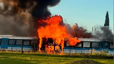 Incendio en el Tren de las Sierras: evacuaron a 120 pasajeros y el operativo duró 3 horas Incendio en el Tren de las Sierras: evacuaron a 120 pasajeros y el operativo duró 3 horas